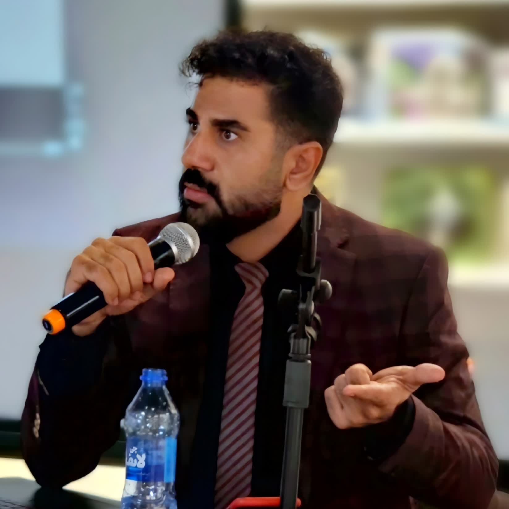 دکلمه شعر های کیانوش خانمحمدی 